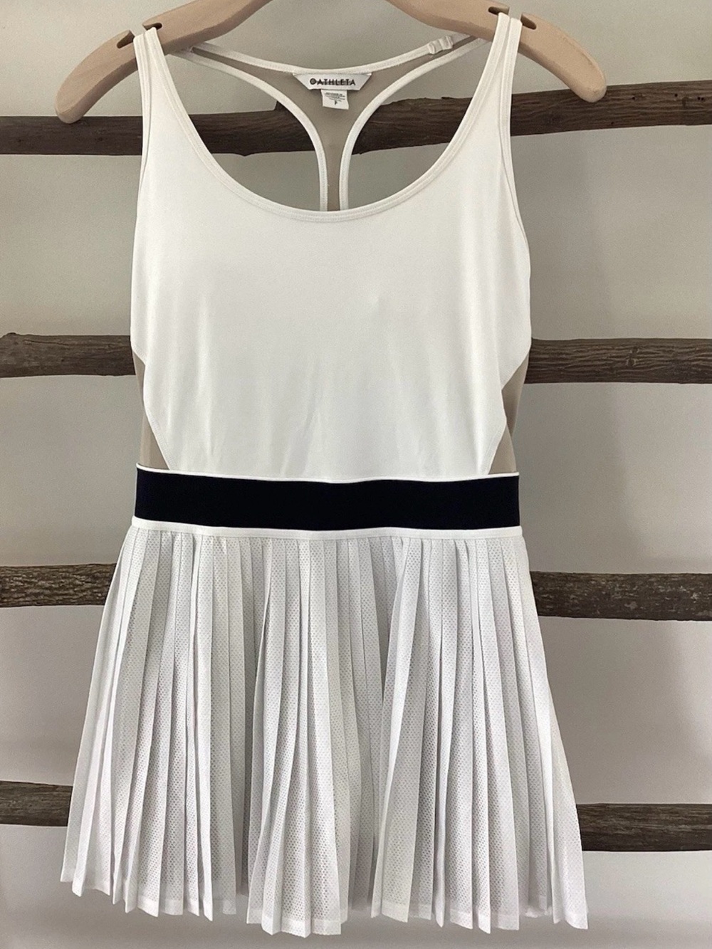 $129 Women’s Athleta Serve Pro Tank Dress Sz Small White - Super Cute!